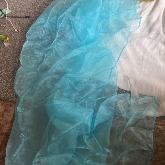 Beautiful  Disney Costume Gorgeous Medium - Picture 5 of 10